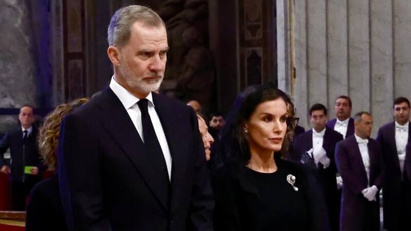 <div class="migrated-promo-image__description"><div class="migrated-promo-image__source">Fuente: Casa Real</div></div>