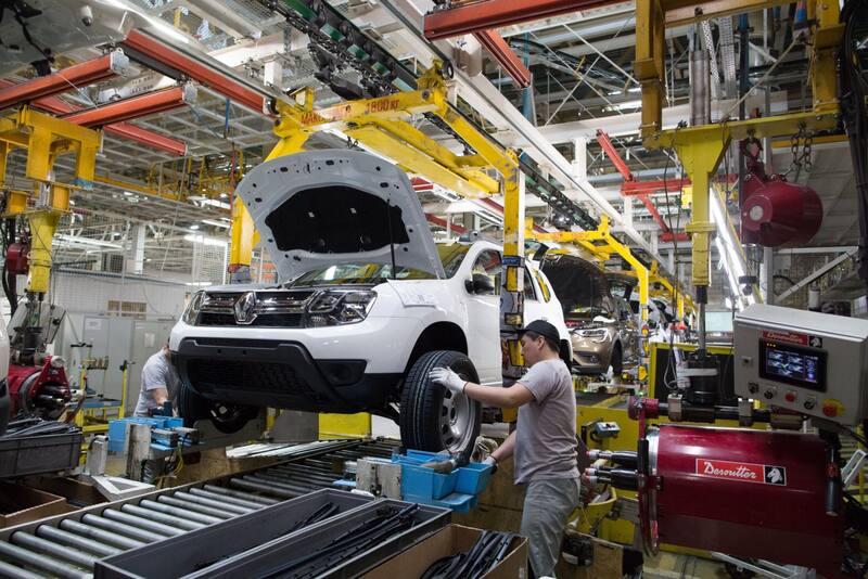 En su planta de Moscú, Renault producía vehículos de su propia marca, como Kaptur y Duster, además de productos de su aliada japonesa Nissan