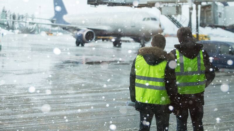 Aena activó su protocolo de invierno para no tener demoras en los días de nieve.