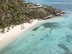 Cómo es Isla Mosquito, la nueva súper isla para turistas: por qué cuesta desde u$s 17.500 por noche