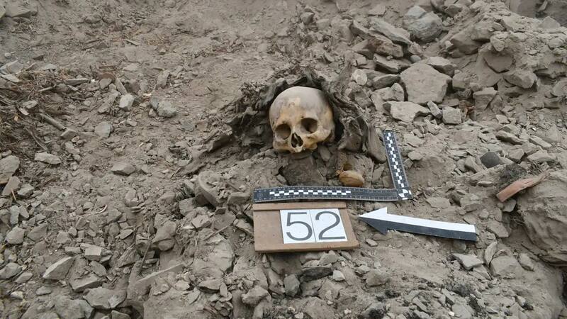 Descubren una tumba colectiva con 24 momias guerreras que cambia todo lo que sabemos sobre una civilización precolombina.