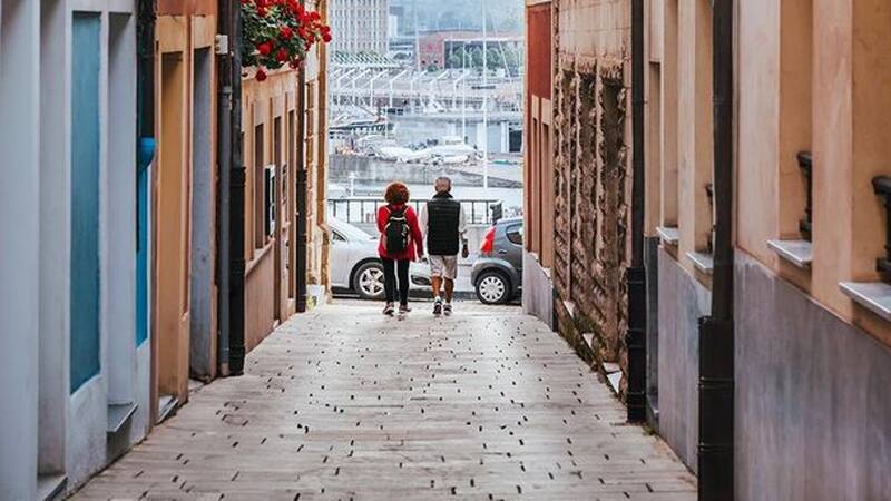 El solicitante de la visa debe aprobar varios puntos.