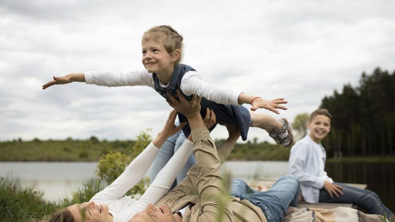 Viajar a Tandil con niños es ideal por su variedad de actividades al aire libre, como senderismo y paseos por la sierra.
