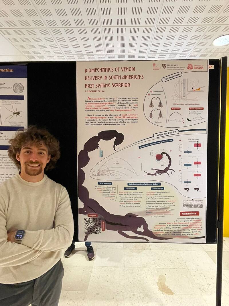 Léo Laborieux, el biólogo que firmó el estudio sobre este hallazgo realizado en Colombia (Foto: @lhommedesboas)