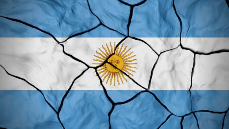 Hoy por hoy, la Argentina tiene cerradas las puertas al financiamiento externo.