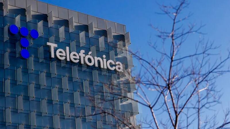 CriteriaCaixa va por el 10% de Telefónica y buscará igualar al Gobierno.