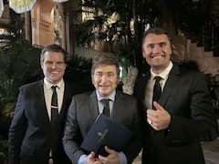 Milei lamentó el asesinato del activista republicano Kirk en EE.UU. y compartió una foto con él