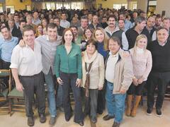 Discurso contra las "mafias" e inauguración de obras, ejes de Vidal y su "equipo"