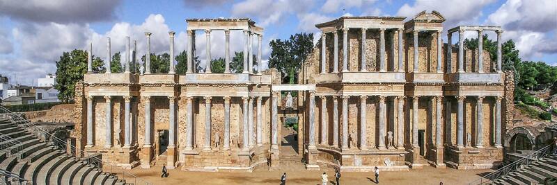 Este es el imponente Teatro Romano de Mérida. (Foto: Wikimedia)