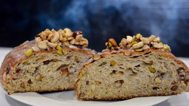 Esta propuesta local destaca por sus innovadores sandwiches y pan dulce para esta época.