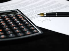 ¿Conviene contratar un seguro de decesos para pagar los gastos del sepelio? Esto es lo que dice la OCU