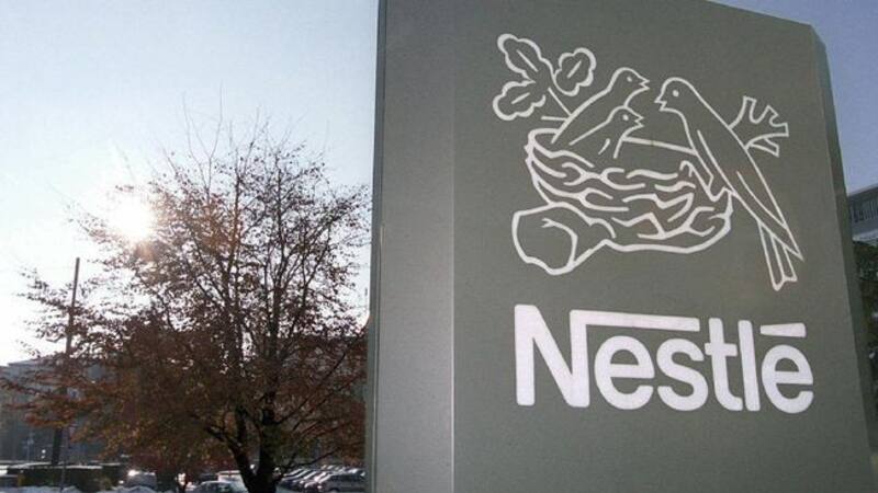 Nestlé busca empleados para trabajar desde casa y ofrece sueldos de hasta 2900 euros al mes.