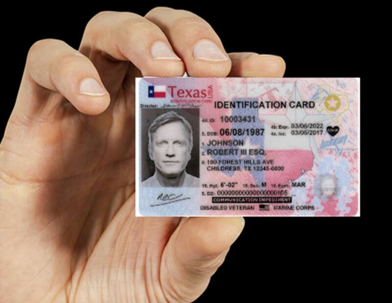 Así luce una REAL ID emitida por Texas, como ejemplo ilustrativo. Fuente: archivo.