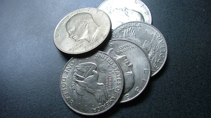 Una moneda de un dólar de 1971 puede valer hasta 13,500 dólares en el mercado de coleccionistas.