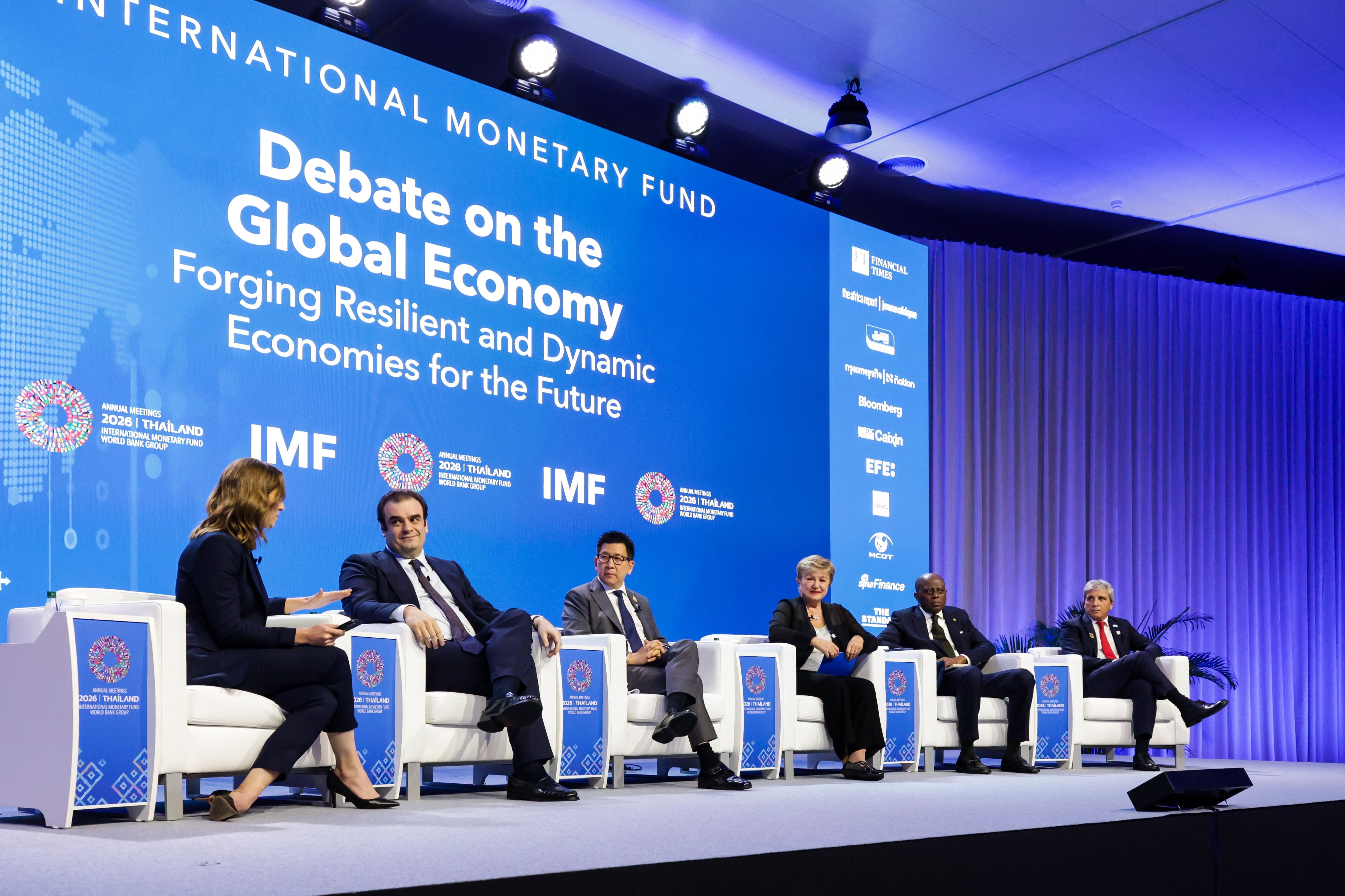 Caputo aseguró que Argentina ya no depende del FMI y Georgieva dijo: “Van a repagar”