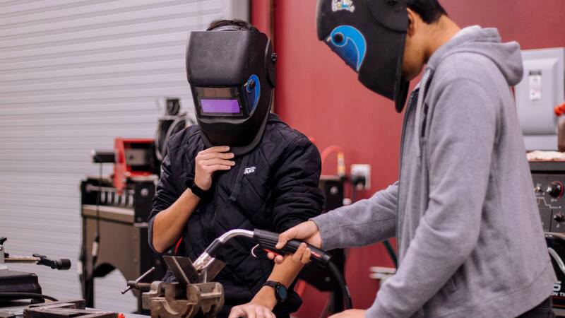 El plan funciona a través del sitio web Portal Empleo, donde las personas pueden subir un currículum vitae online, ver las búsquedas laborales de las empresas y hacer cursos y capacitaciones que pagan hasta $ 25.000.