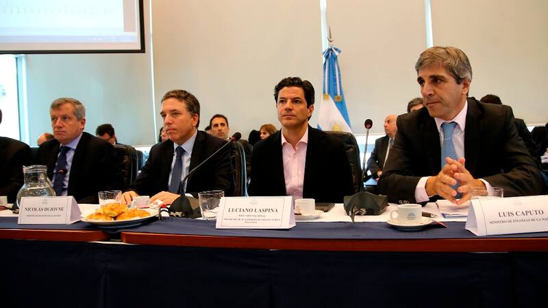 <div class="migrated-promo-image__description"><div class="migrated-promo-image__source">Fuente: Copyright 1999 Adobe Systems Incorporated</div></div>