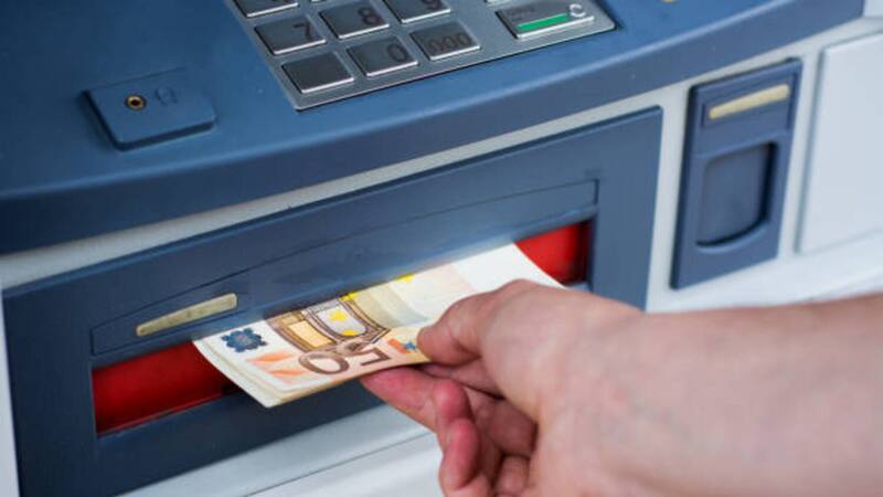 Cuánto dinero en efectivo puedo sacar de un cajero automático sin tener que dar explicaciones a Hacienda.