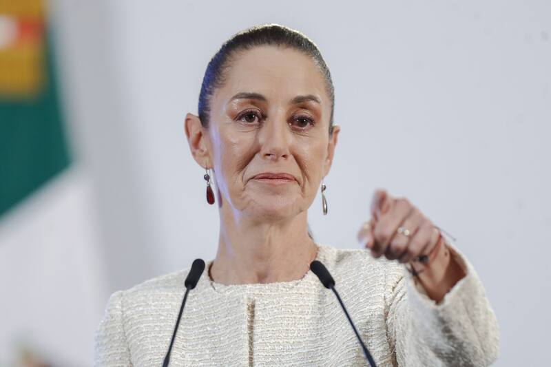 Sheinbaum culpó a Trump por la caída del peso mexicano. Fuente: EFE