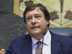 Weretilneck promete ir hasta la Corte para poder ser candidato