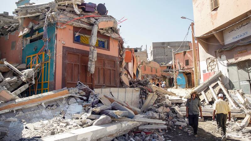 Terremoto en Marruecos: hay cientos de víctimas fatales y sigue la búsqueda entre los escombros