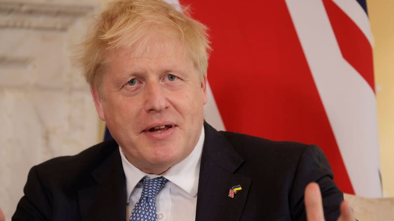 Con el escaso apoyo partidario, Boris Johnson apela al respaldo del "pueblo británico trabajador". BLOOMBERG