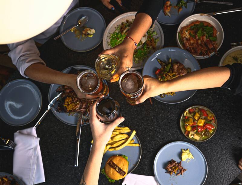 Cómo acceder a descuentos exclusivos en restaurantes este agosto 2024.