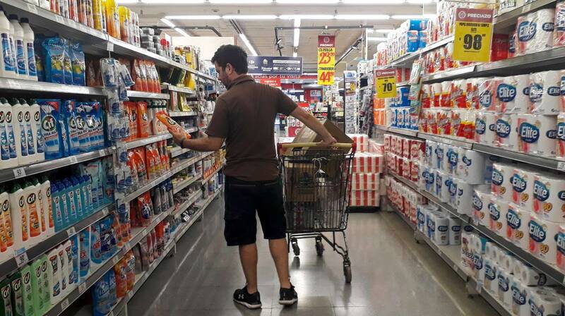 Por la suba de precios, se espera que siga creciendo el consumo de segundas y terceras marcas, al igual que de marcas blancas.