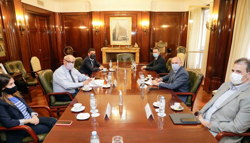 Firma del acuerdo entre el ministerio de Transporte, la SIGEN y AGP