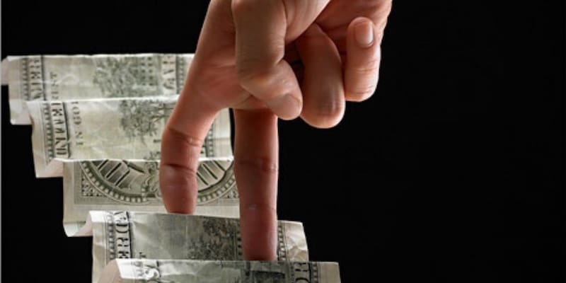 El dólar blue hoy cotiza a $ 361 para la venta y suma un incremento acumulado de $ 7 en las últimas cinco rondas