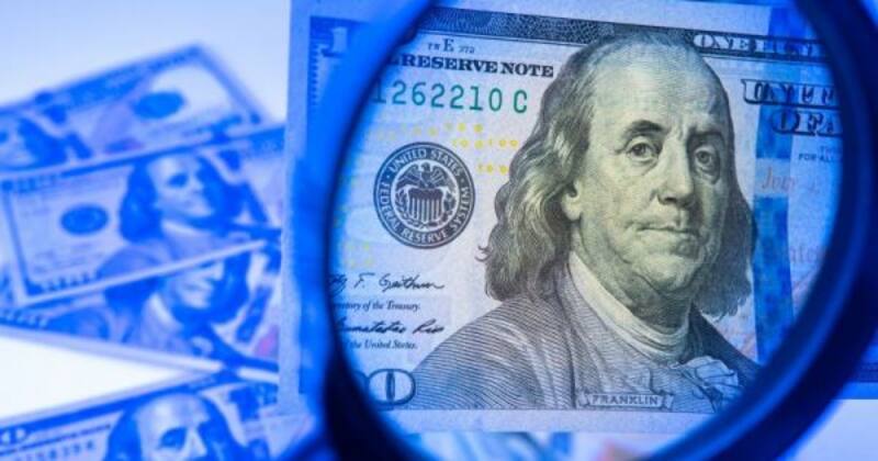 "Usualmente el blue suele estar entre el MEP y el CCL, pero depende absolutamente de ellos".