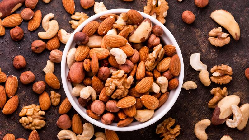 Ni nueces ni pistachos: el fruto seco perfecto para perder peso y bajar el colesterol malo.