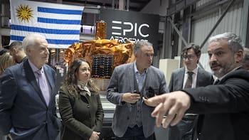 Una empresa argentina armará en Uruguay un remolcador para satélites