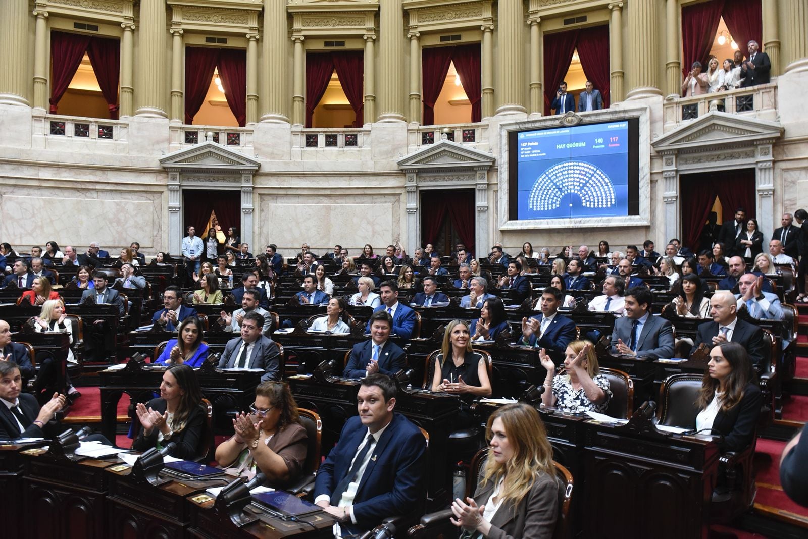 Tras una frenética negociación, Diputados aprobó el Presupuesto de Milei con un artículo de la discordia