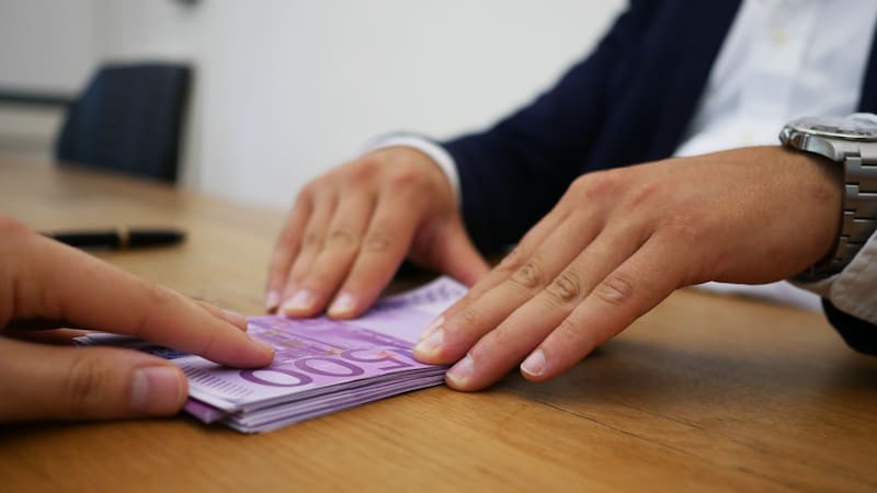 ¿Qué hay de cierto en la posible fusión de Unicaja con Sabadell? (foto: archivo).