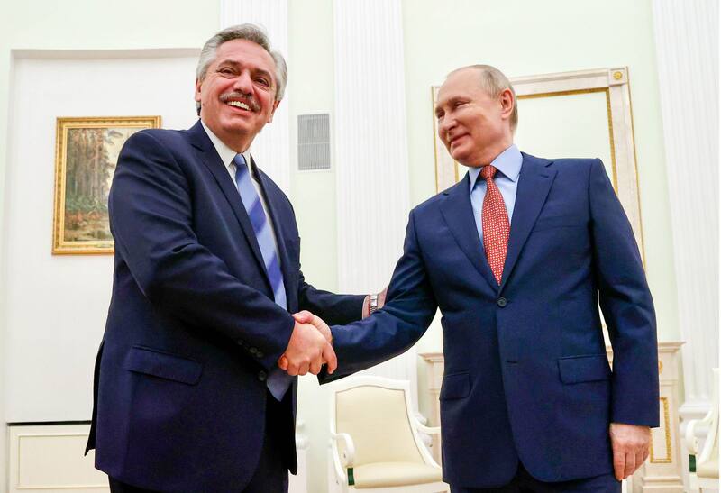 Alberto Fernández y Vladimir Putin en Rusia