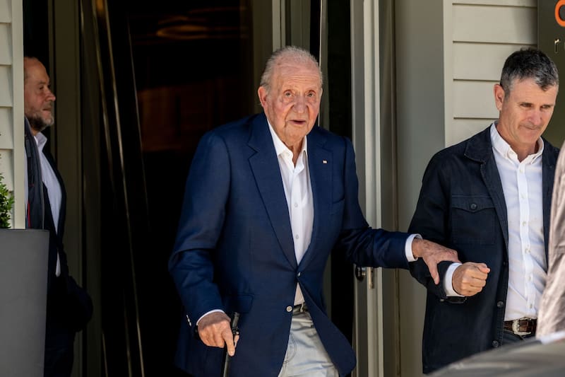 Preocupación en la Corona Española | Juan Carlos I ya no camina y vive un episodio crítico durante el fin de semana. Fuente: Archivo