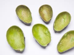 Mezclar cáscara de palta con bicarbonato: por qué lo recomiendan y cuál es el beneficio oculto