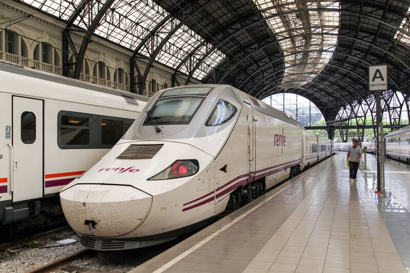 La excelente noticia de RENFE para los jubilados: hay nuevos descuentos exclusivos para los mayores de 60 (Imagen: archivo)