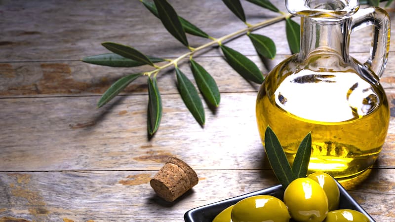 Después de analizar 40 marcas en el mercado de aceite de oliva, Profeco recomendó estas 5.