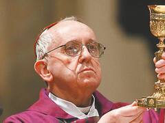 El papa Francisco presidió su primer Vía Crucis en Roma