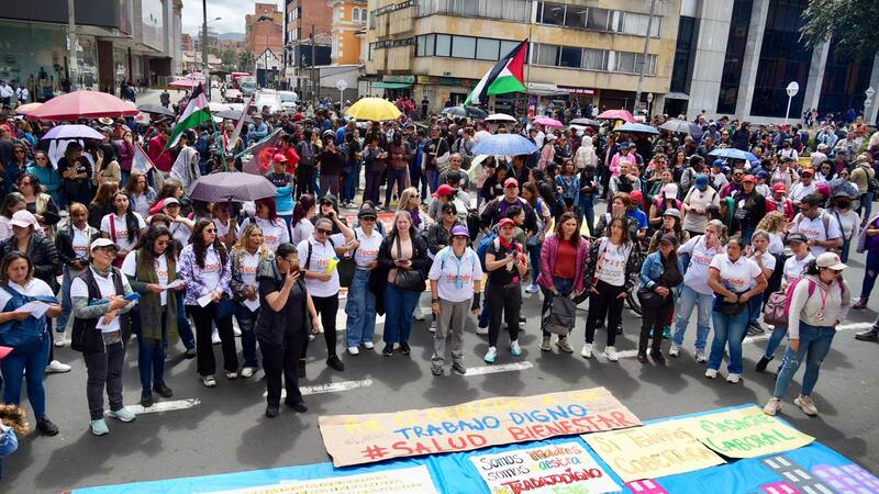 Miles de docentes se pronunciaron contra las medidas de la Alcaldía de Galán contra el Magisterio. (Imagen: X @fecode)