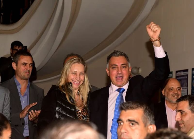 Karina Milei y Sebastián Pareja