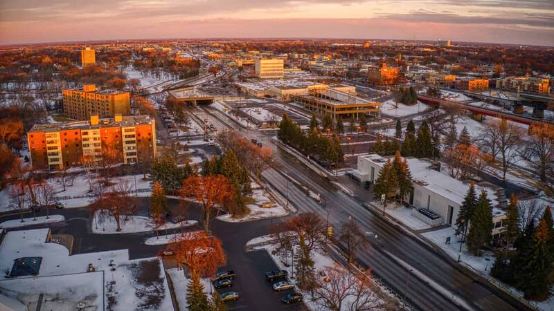 Las 10 ciudades más seguras de Estados Unidos para emigrar con tu familia