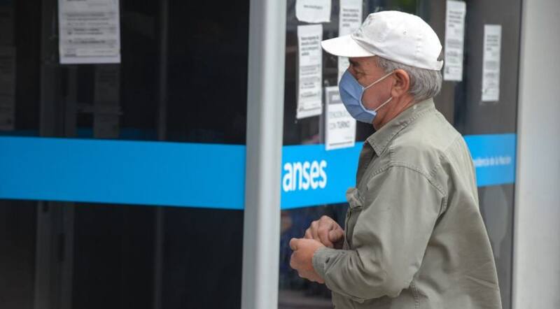 Casi uno de cada siete hogares de la Ciudad se mantiene únicamente con jubilaciones y/o pensiones