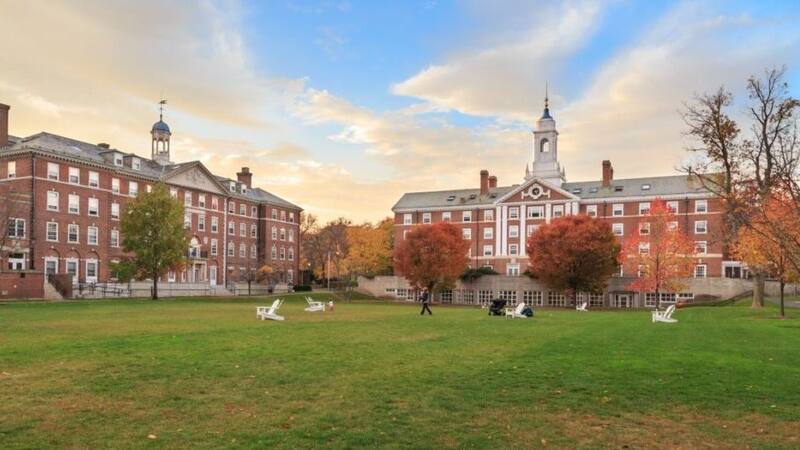 La Universidad de Harvard ofrece un total de 120 cursos gratuitos de distintas áreas. Foto: Archivo