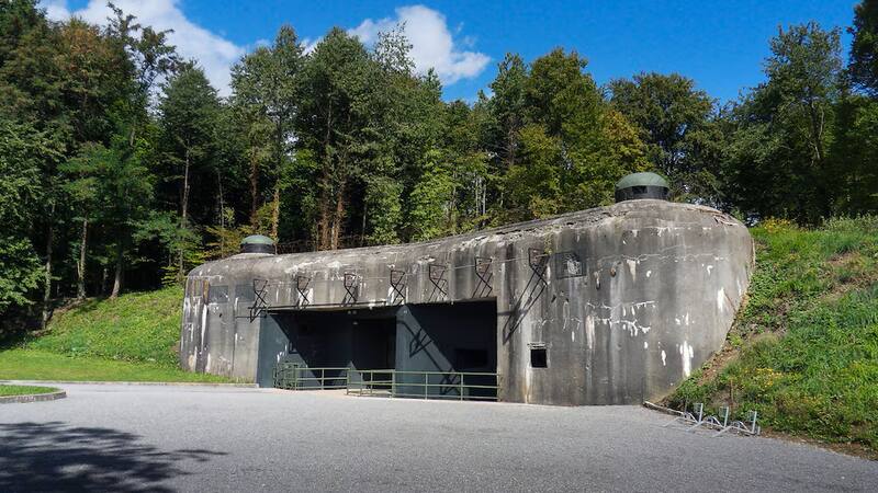 Es uno de los búnkeres más increíbles del mundo, está en España, y tiene varios kilómetros de galerías 30 metros bajo tierra. (Imagen: Wikimedia Commons)