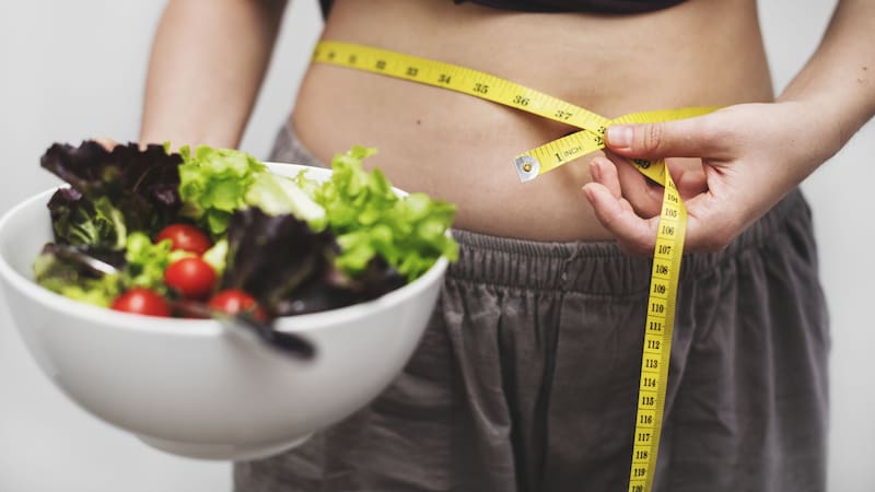 Algunos alimentos funcionan de aliados para bajar de peso.