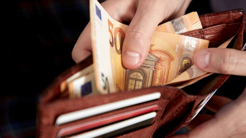 Aumento para el sector público: el Gobierno aprobará el martes una subida salarial, según CCOO y UGT.