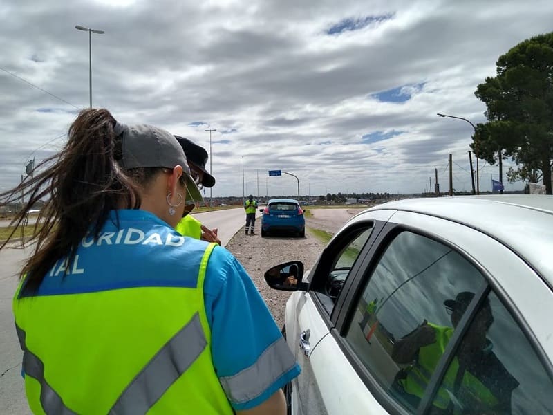 Para verificar si las multas emitidas no tienen vigencia, se debe consultar el sitio oficial.